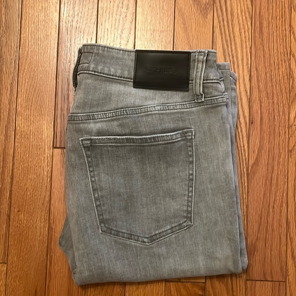 EUC • Men Express Grey Jeans • Hyper Stretch • 30 x 32